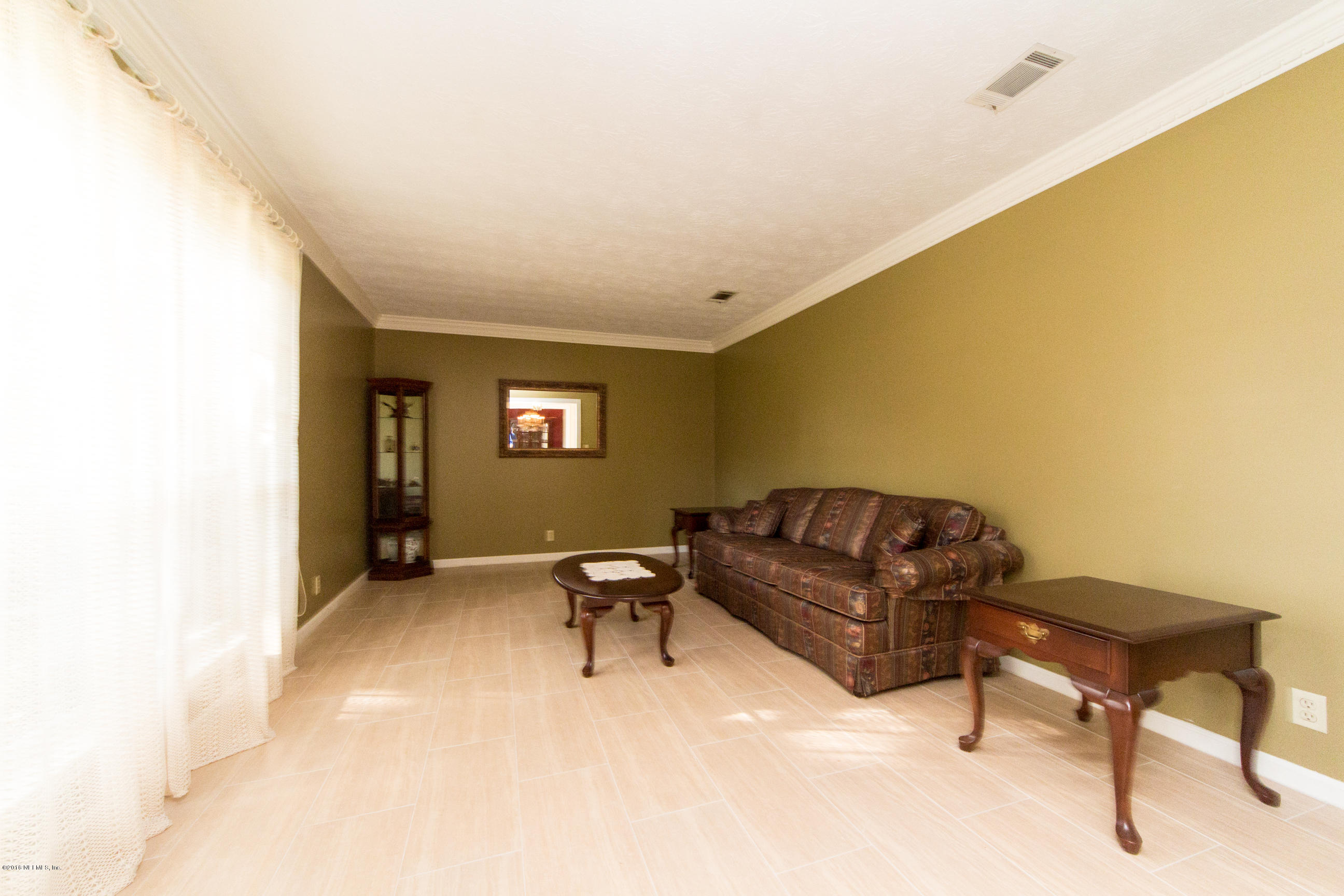 4480 River Trail Road Jacksonville, FL 32277 - Photo 10 of 38 Living View 2