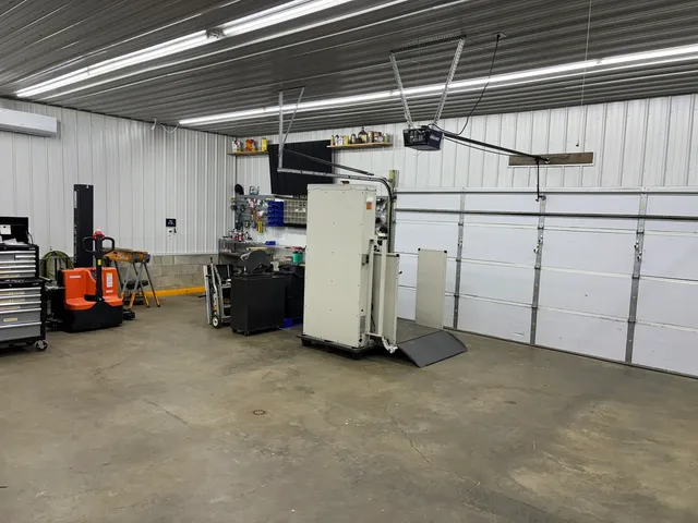 a view of utility room