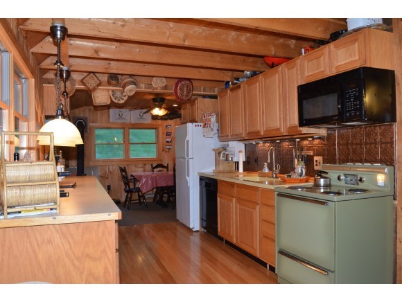 688 Smead Road Wardsboro, VT 05360 - Photo 3 of 23