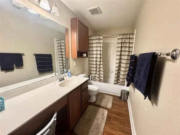$440,000 | 14600 Lake Victor Drive, Pflugerville, TX 78660
