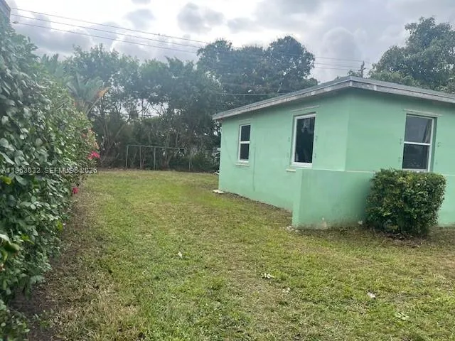 $2,700 | 14620 Monroe Street, Unit X, Miami, FL 33176