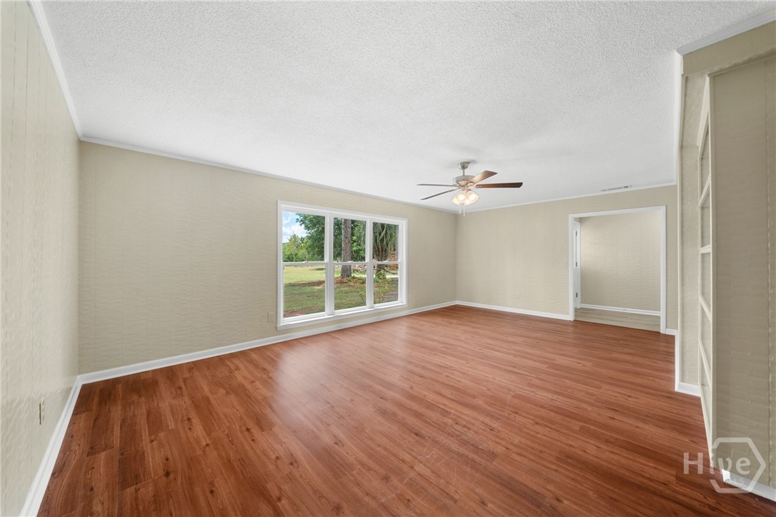 435 Runs Branch Road Newington, GA 30446 - Photo 7 of 33 Living Room
