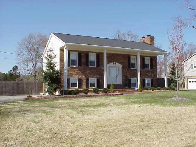 3165 Gumtree Road Winston-Salem, NC 27107 - Photo 1 of 7 Exterior Front.