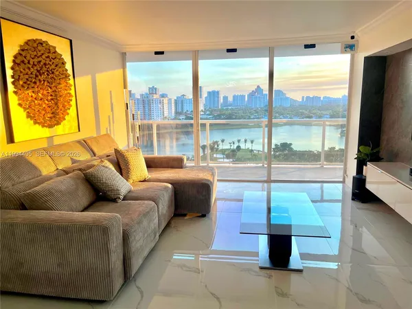 $3,000 | 3701 North Country Club Drive, Unit 1505, Aventura, FL 33180