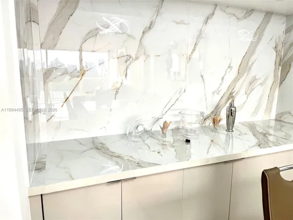 $3,000 | 3701 North Country Club Drive, Unit 1505, Aventura, FL 33180