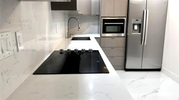 $3,000 | 3701 North Country Club Drive, Unit 1505, Aventura, FL 33180