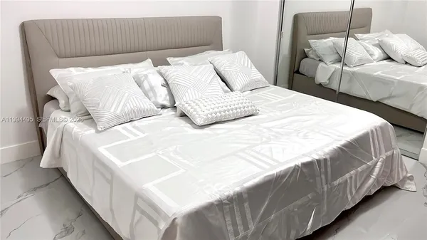 $3,000 | 3701 North Country Club Drive, Unit 1505, Aventura, FL 33180