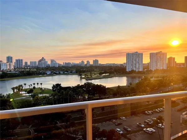 $3,000 | 3701 North Country Club Drive, Unit 1505, Aventura, FL 33180