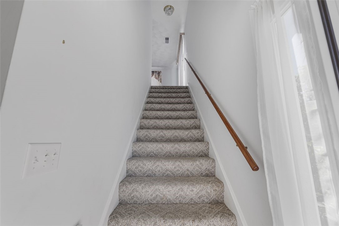 124 Edaville Court Warwick, RI 02886 - Photo 3 of 50 Staircase to main living area