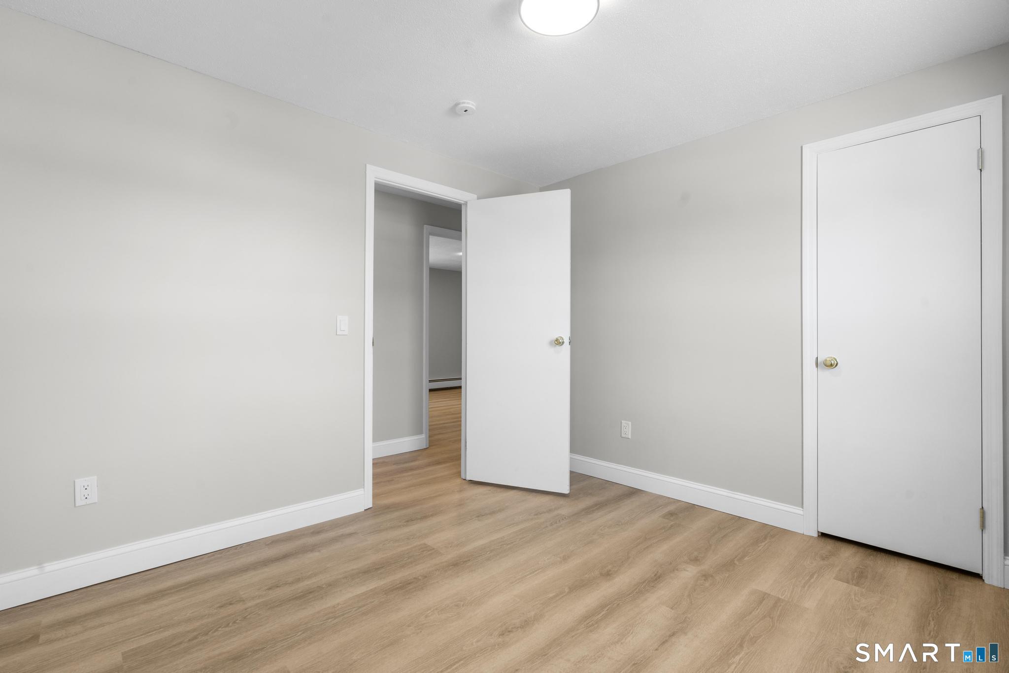 534 Rye Street South Windsor, CT 06074 - Photo 17 of 35