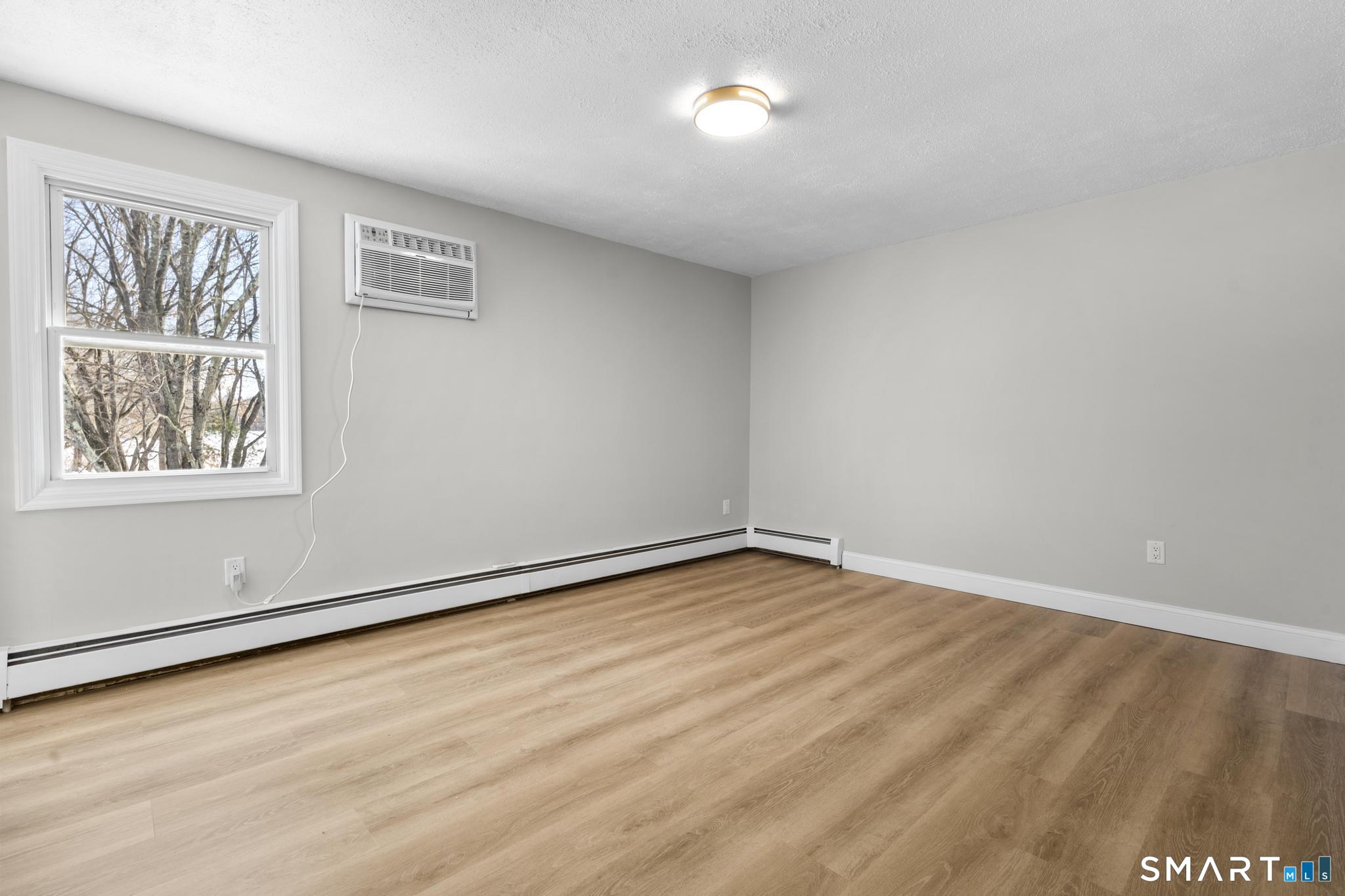 534 Rye Street South Windsor, CT 06074 - Photo 18 of 35