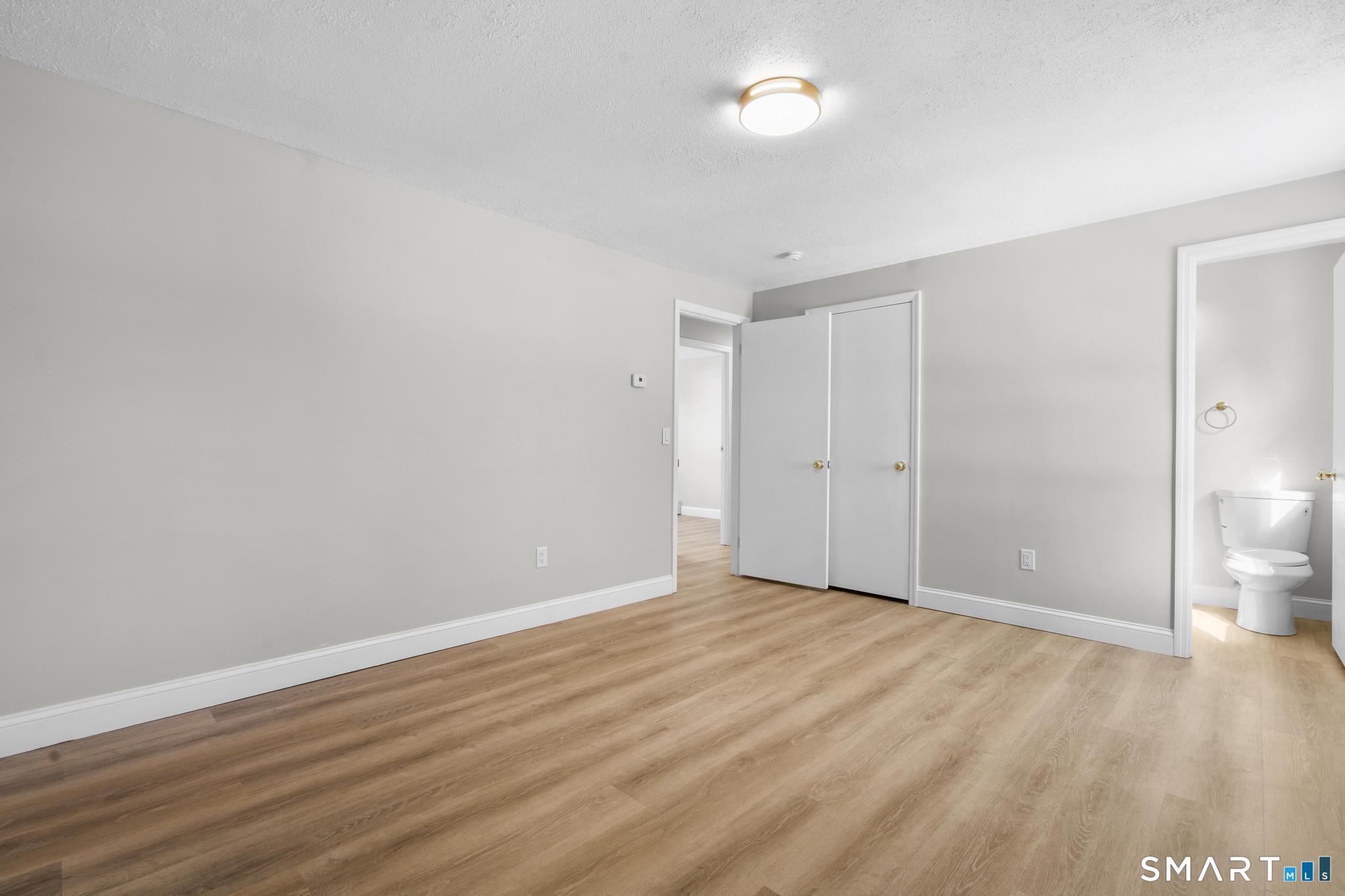 534 Rye Street South Windsor, CT 06074 - Photo 20 of 35