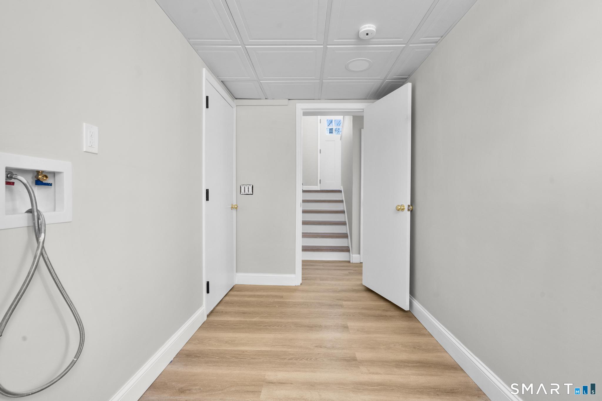 534 Rye Street South Windsor, CT 06074 - Photo 26 of 35