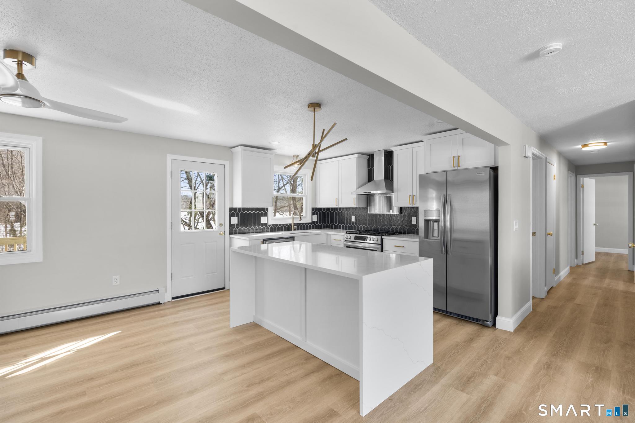 534 Rye Street South Windsor, CT 06074 - Photo 8 of 35