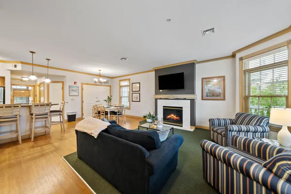 $449,900 | 418 Beachfront Drive, Unit 7, Sheboygan, WI 53081