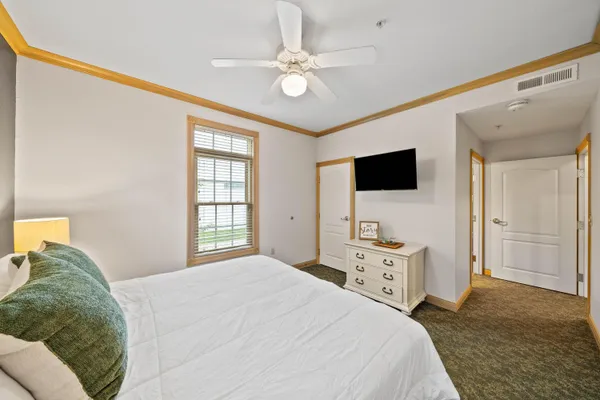 $449,900 | 418 Beachfront Drive, Unit 7, Sheboygan, WI 53081