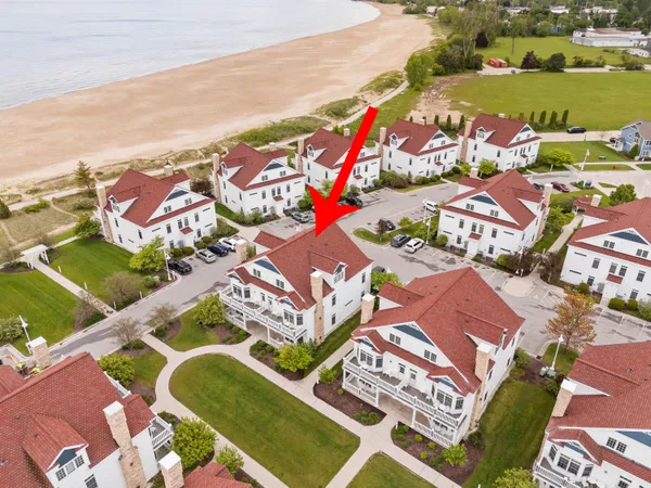 $449,900 | 418 Beachfront Drive, Unit 7, Sheboygan, WI 53081