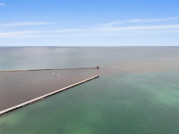 $449,900 | 418 Beachfront Drive, Unit 7, Sheboygan, WI 53081