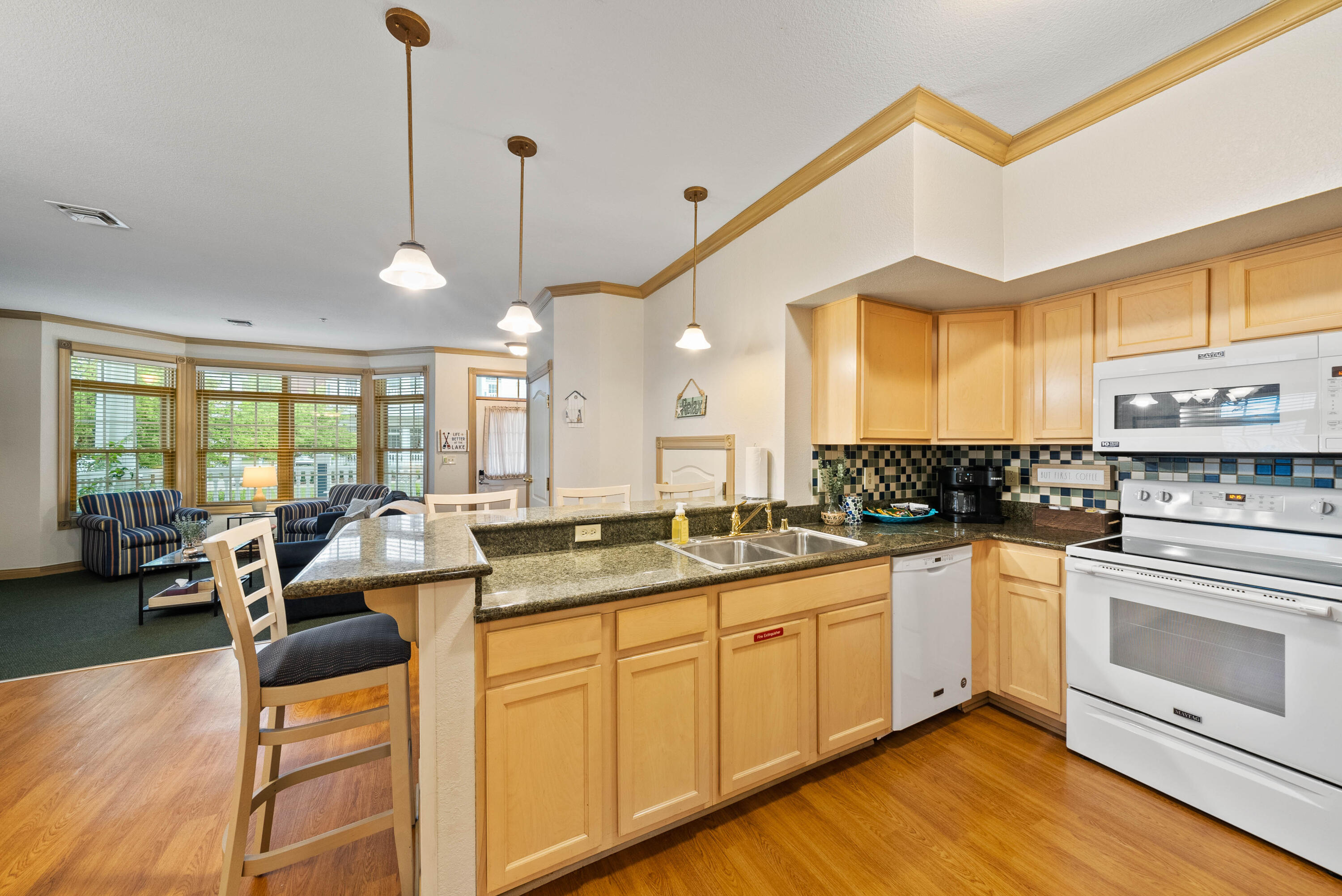 418 Beachfront Drive, Unit 7 Sheboygan, WI 53081 - Photo 3 of 25 Kitchen