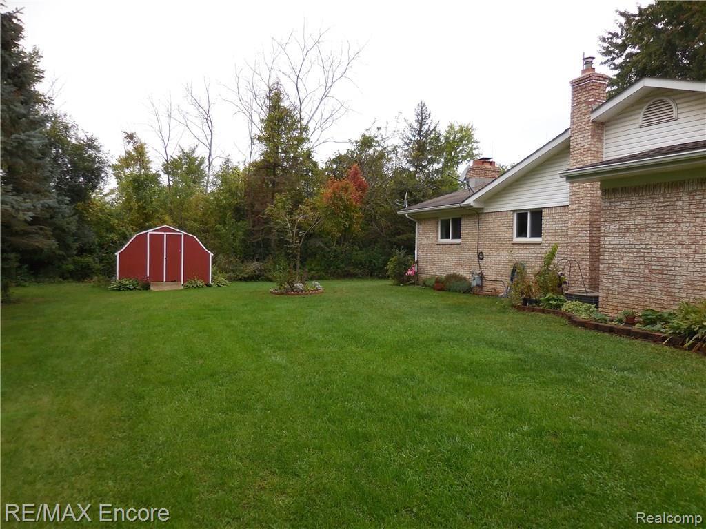 64840 Miller Road Washington, MI 48095 - Photo 33 of 39 DSCN2092.JPG