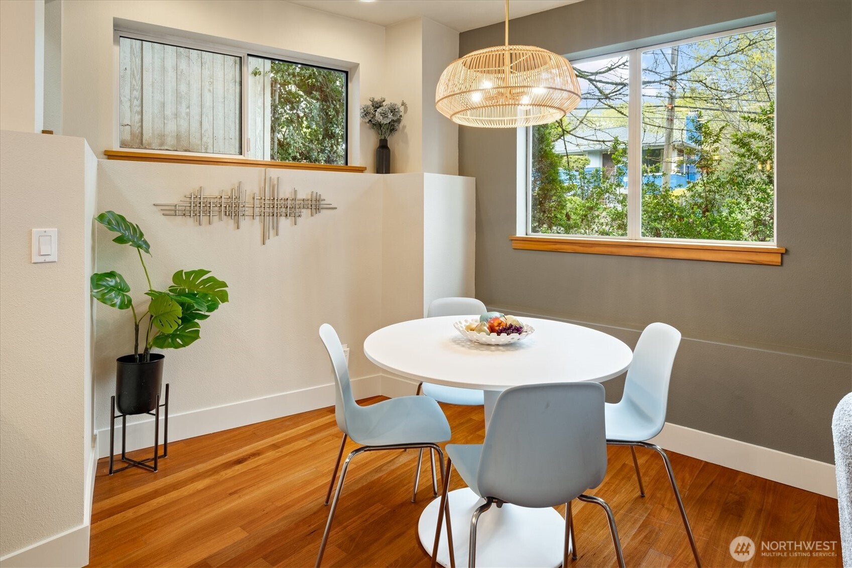 2363 South McClellan Street Seattle, WA 98144 - Photo 15 of 34