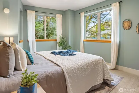 $649,950 | 2363 South McClellan Street, Seattle, WA 98144