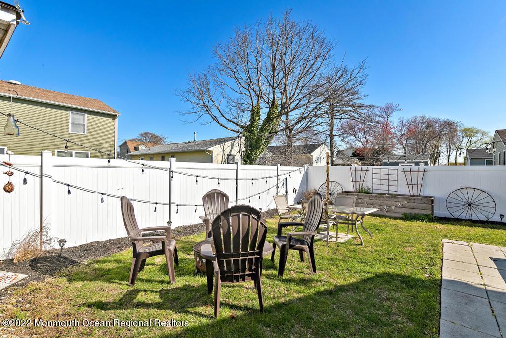 36 Cabana Drive Brick, NJ 08723 - Photo 39 of 42 a view of a chairs and table in patio