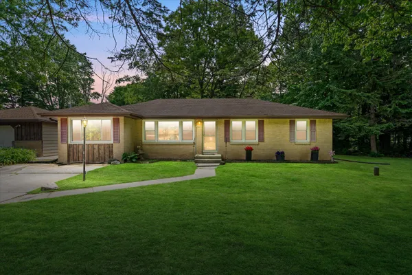$340,000 | 5870 South 41st Street, Greenfield, WI 53221