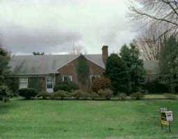 202 Choctaw Road Louisville, KY 40207 - Photo 1 of 1 Primary Photo
