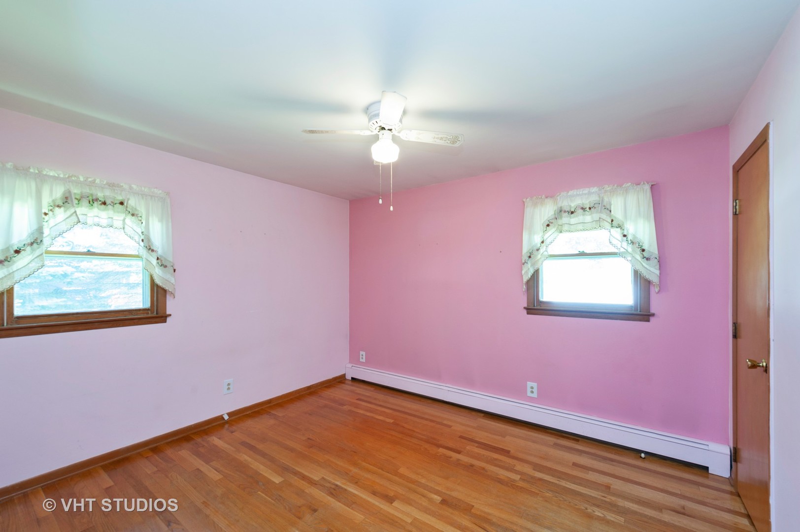 9620 Jean Drive Hebron, IL 60034 - Photo 8 of 11 a view of an empty room with a window