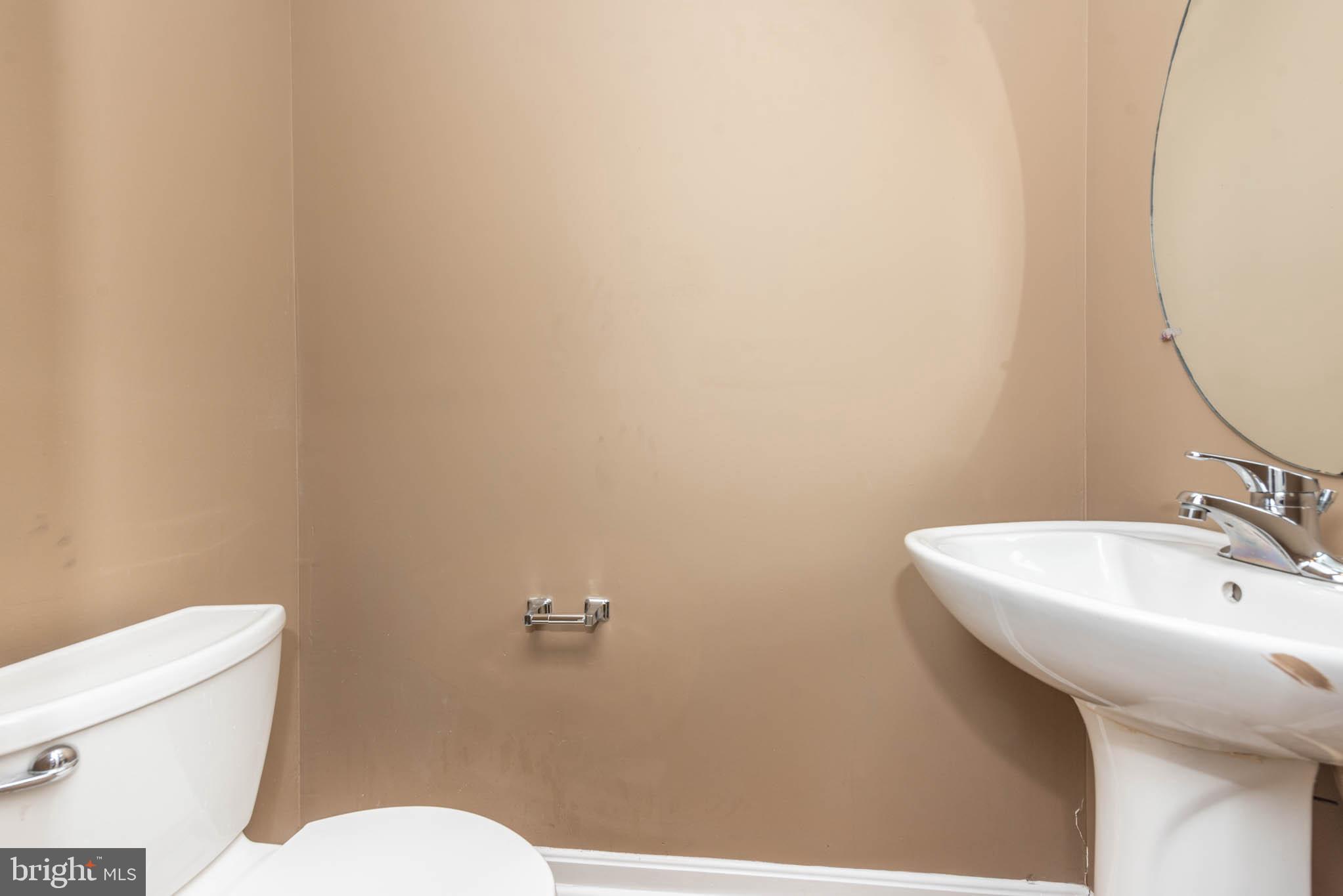 4021 Barrington Road Baltimore, MD 21207 - Photo 14 of 50