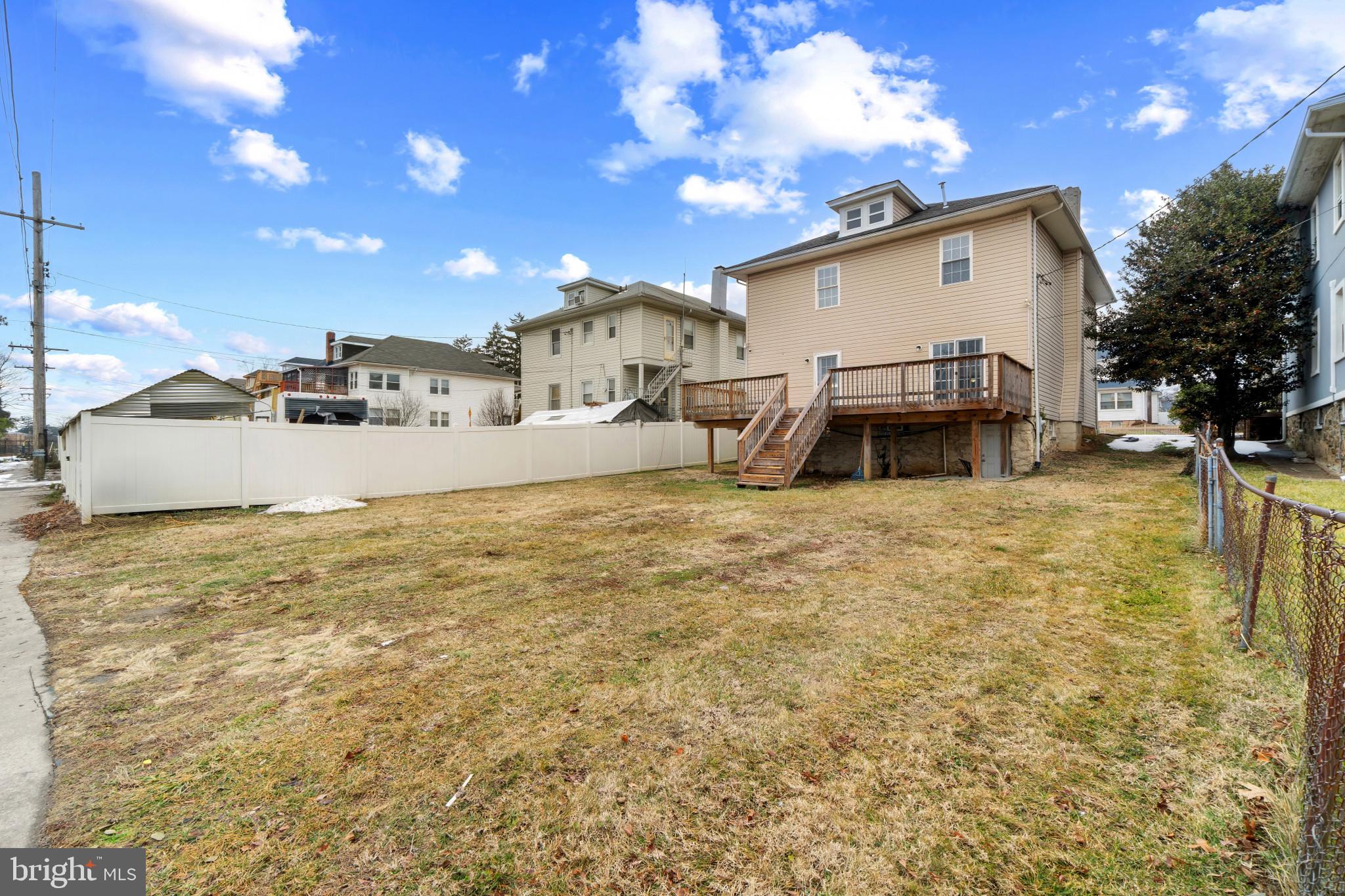 4021 Barrington Road Baltimore, MD 21207 - Photo 39 of 50