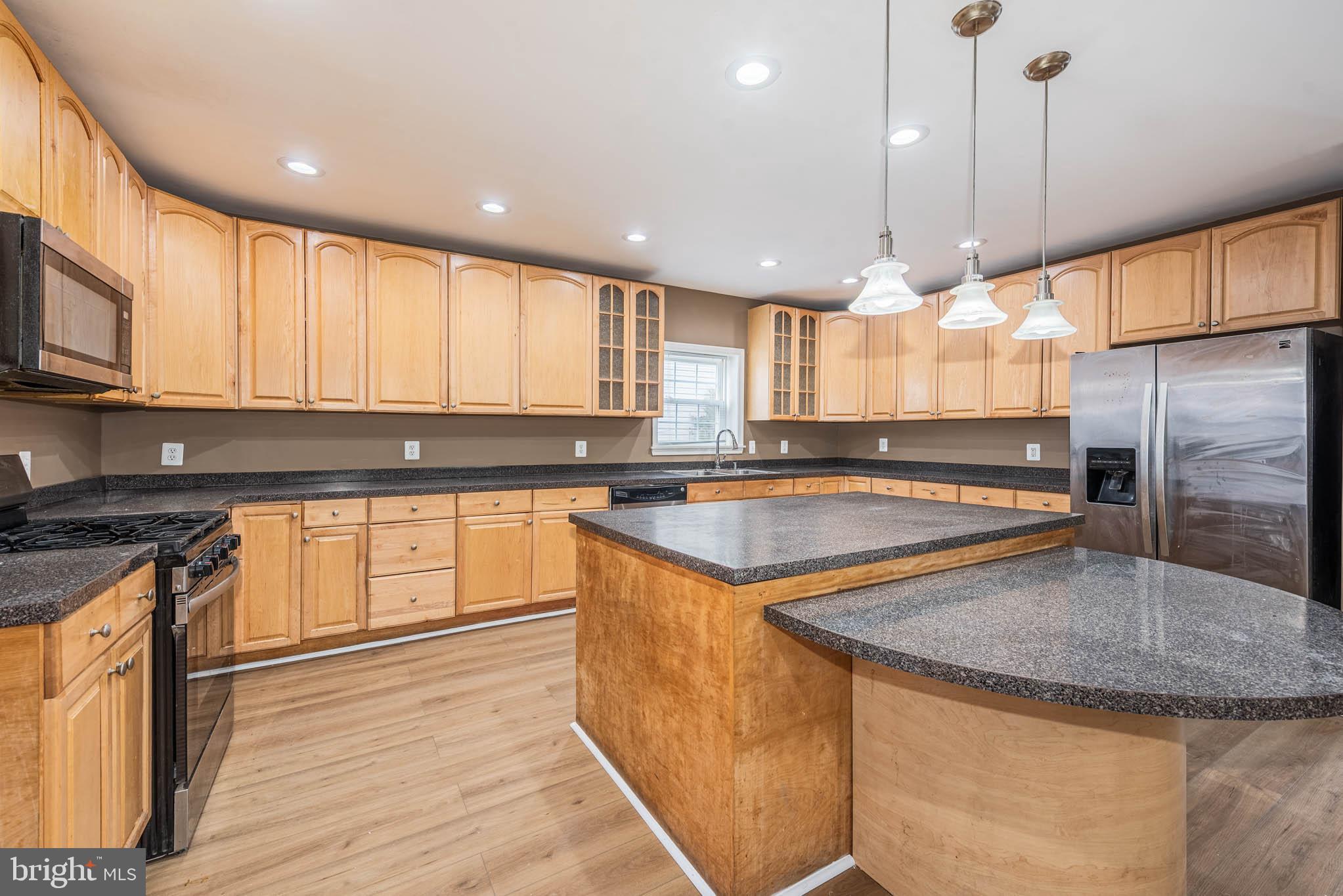 4021 Barrington Road Baltimore, MD 21207 - Photo 10 of 50