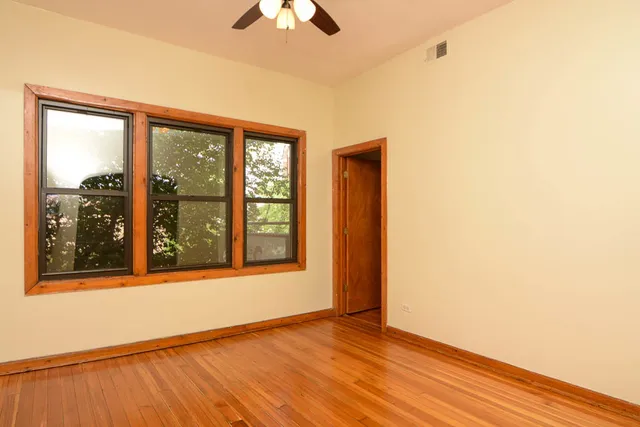 $2,600 | 2825 North Milwaukee Avenue, Unit 1, Chicago, IL 60618