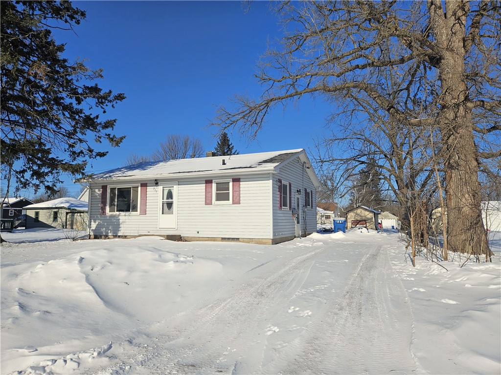 711 Lee Street Rice Lake, WI 54868 - Photo 1 of 1 Gallery Image 1