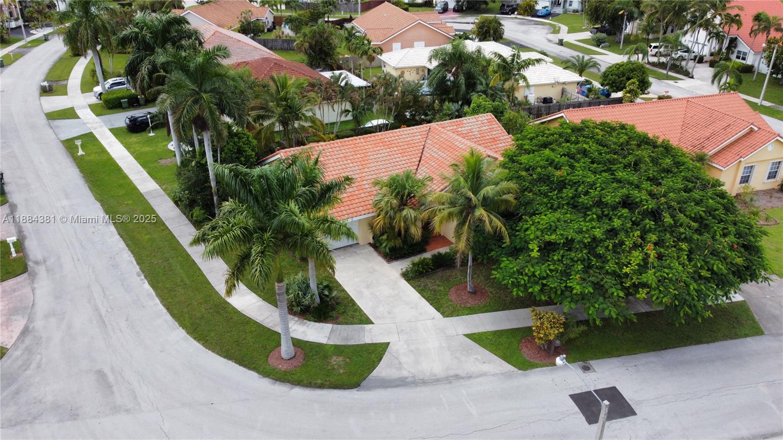 1727 Egret Road Homestead, FL 33035 - Photo 29 of 38 Gallery Image 29
