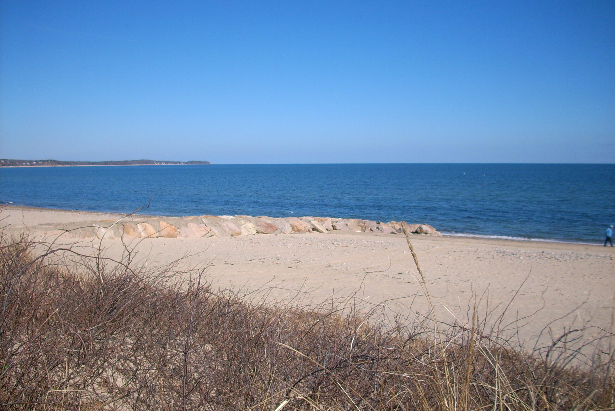 18 Limerick Court Centerville, MA 02632 - Photo 21 of 24 a view of beach and ocean