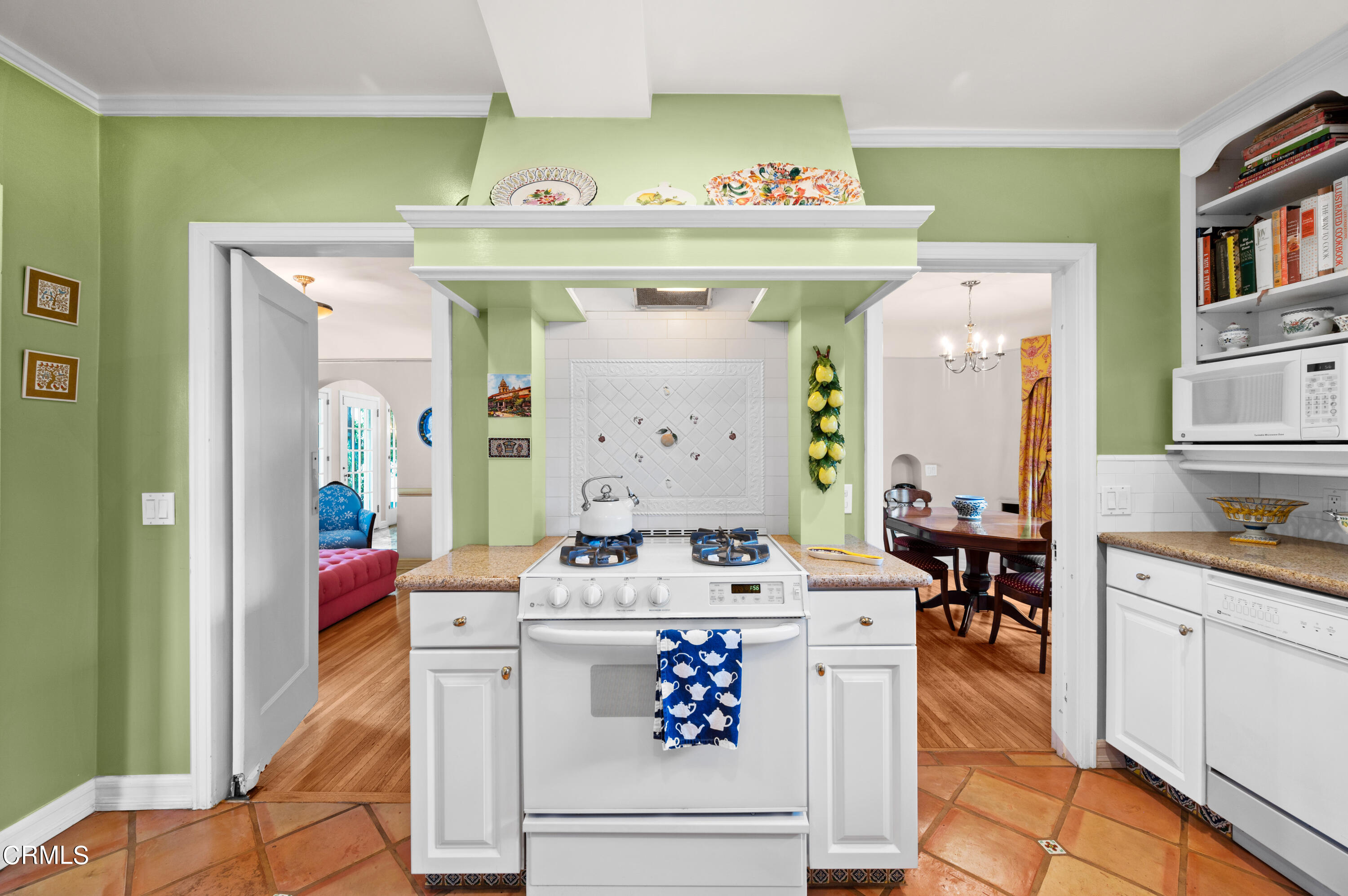 818 Old Mill Road Pasadena, CA 91108 - Photo 19 of 71 DSC_0998