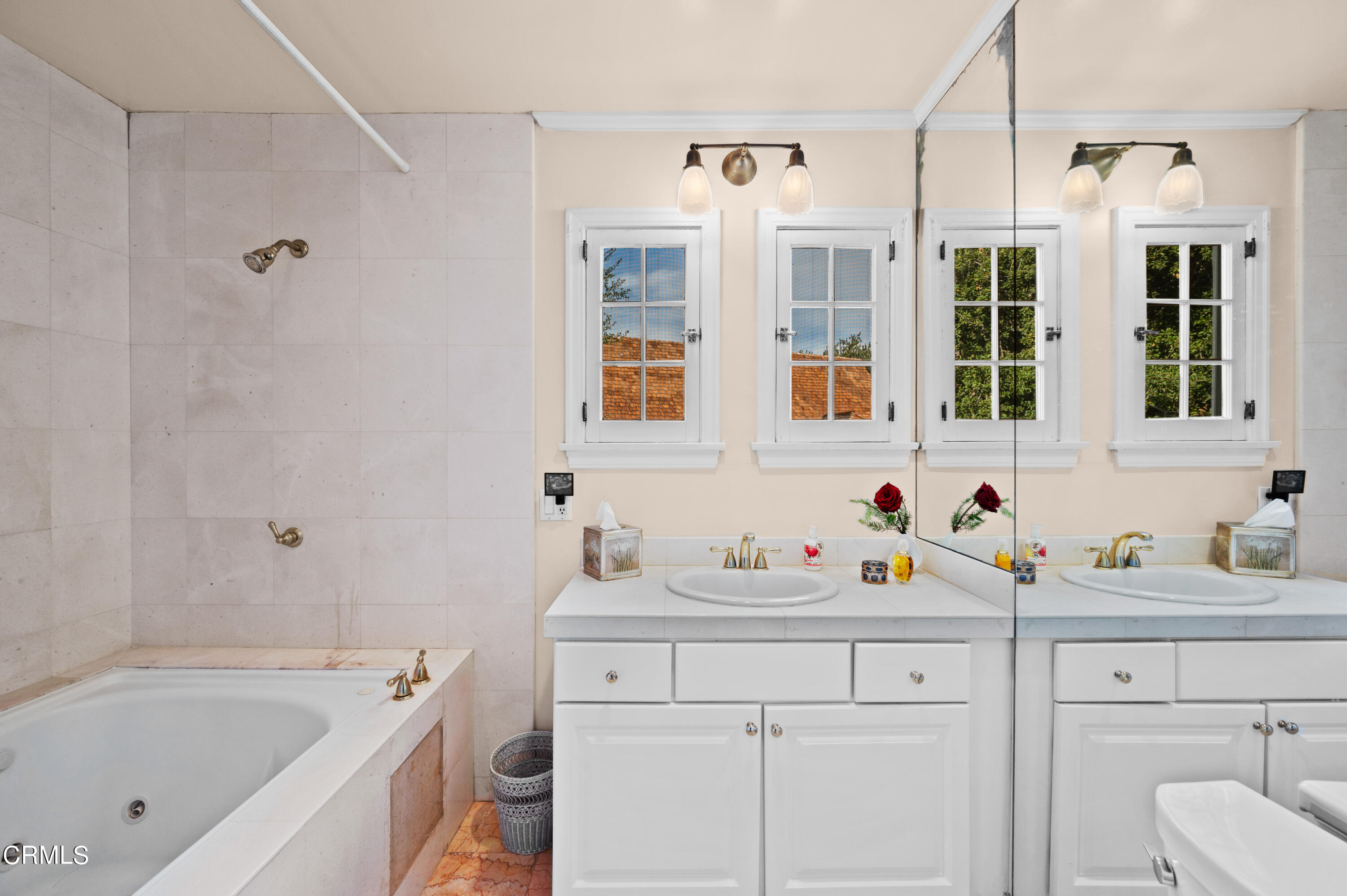 818 Old Mill Road Pasadena, CA 91108 - Photo 39 of 71 a bathroom with a sink and a bathtub