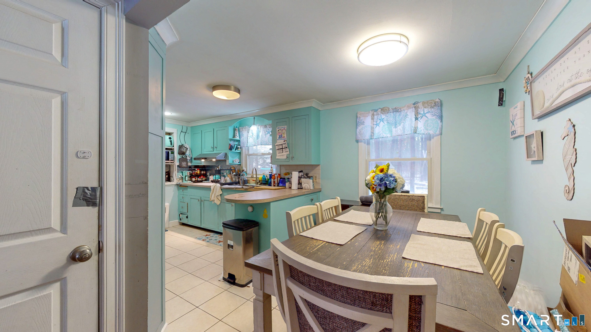 197 Diana Road Southington, CT 06479 - Photo 3 of 27