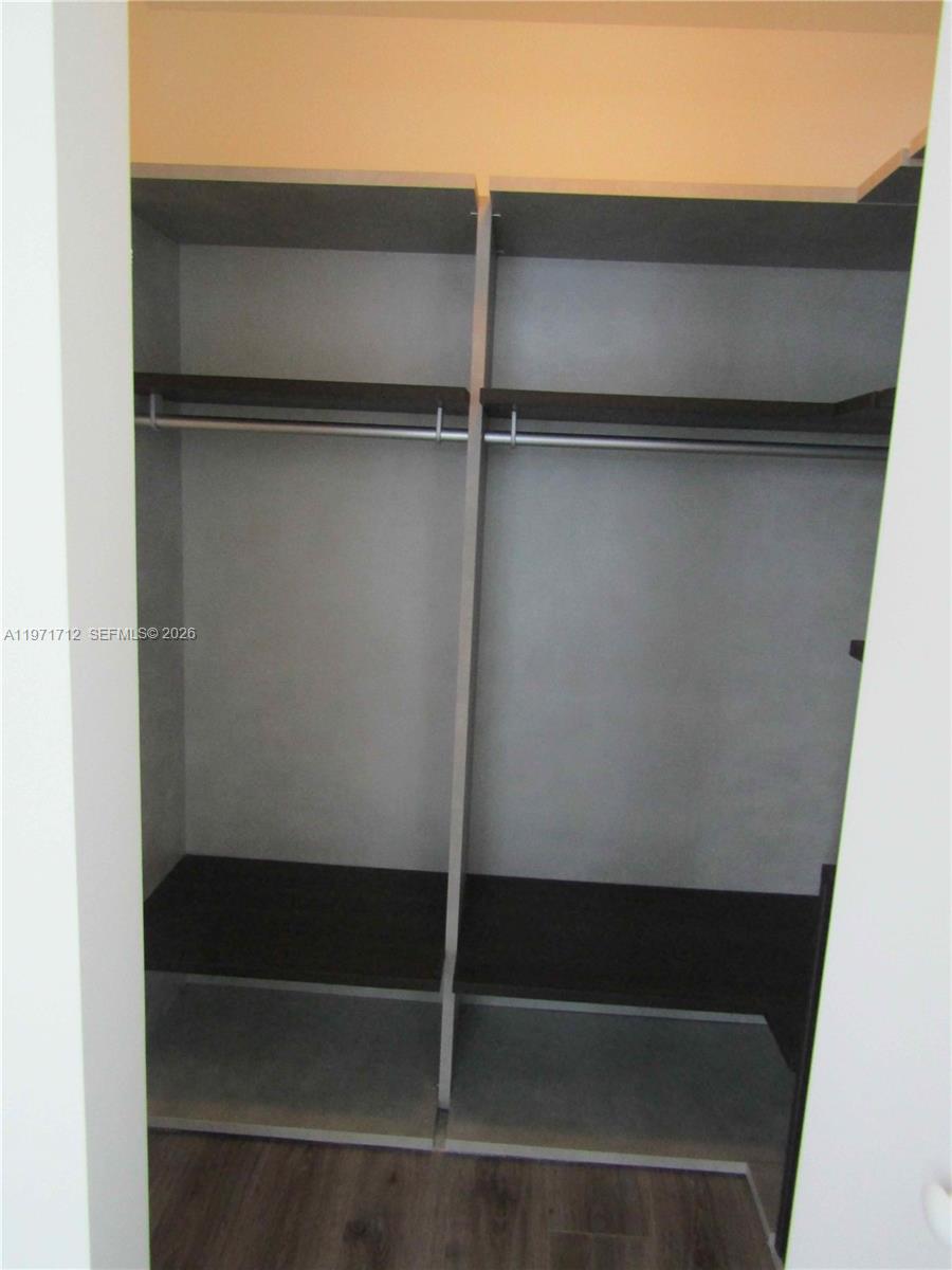 45 Southwest 9th Street, Unit 2807 Miami, FL 33130 - Photo 17 of 43