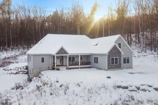 $730,000 | 534 Cobble Hill Road, Swanzey, NH 03446
