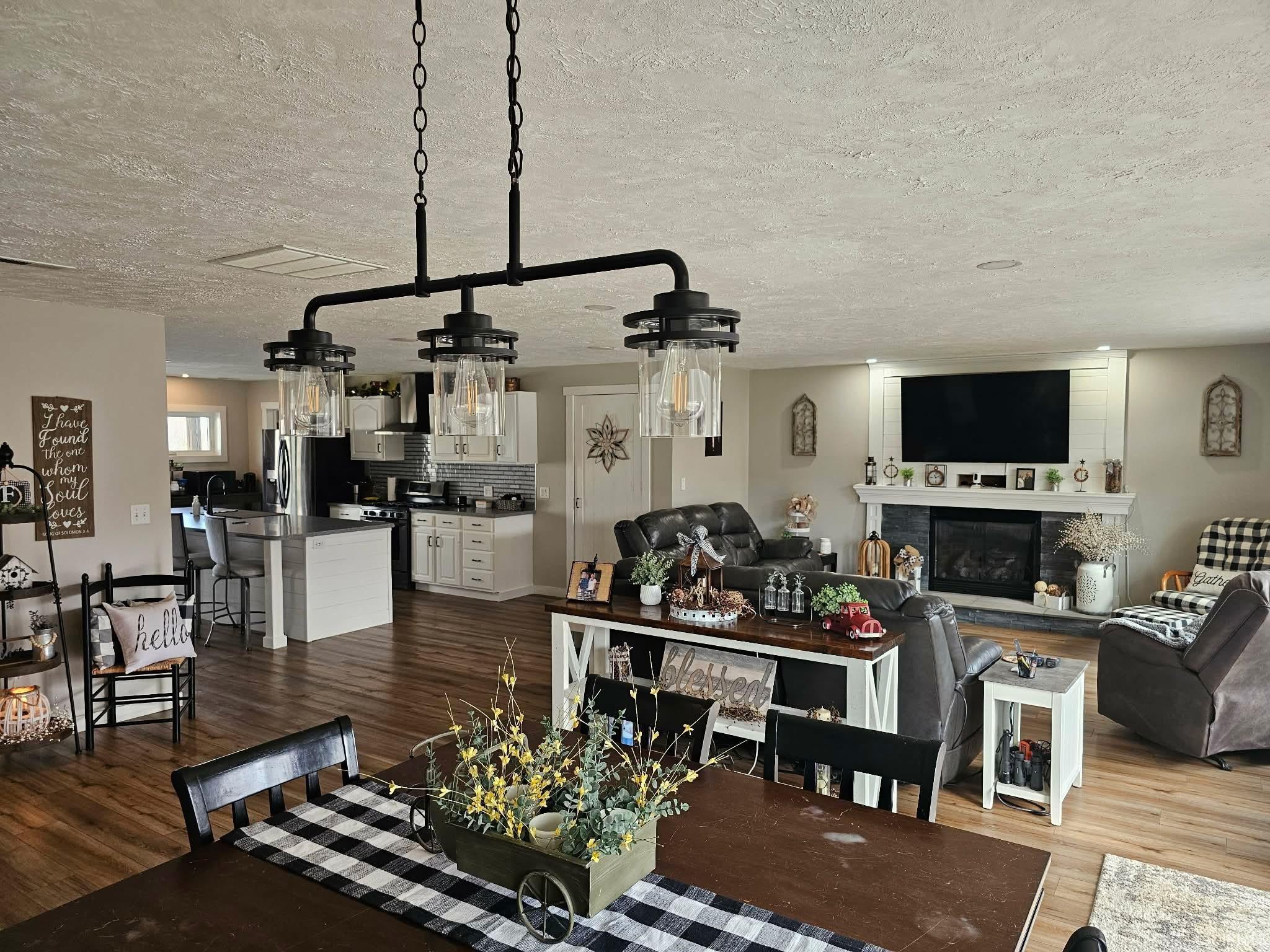 2109 Carithers Road Princeton, IN 47670 - Photo 6 of 17 Gallery Image 6