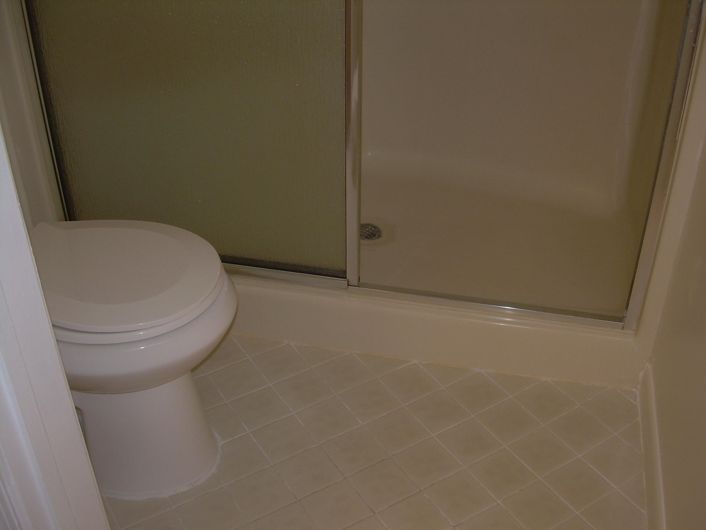 400 Club Circle, Unit 108 Boca Raton, FL 33487 - Photo 14 of 19 Master Bath