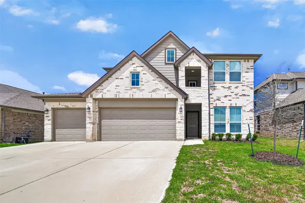 $349,900 | 305 East Tranquil Fields Lane, Waller, TX 77484