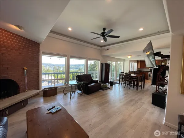$579,000 | 7400 Stinson Avenue, Unit 303, Gig Harbor, WA 98335