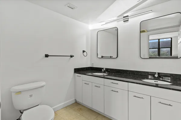 $299,000 | 300 South Duval Street, Unit 602, Tallahassee, FL 32301