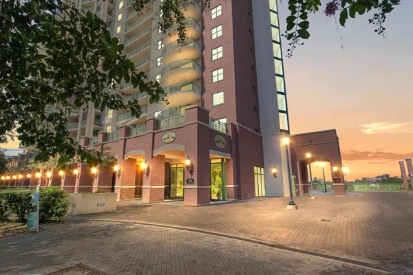 $299,000 | 300 South Duval Street, Unit 602, Tallahassee, FL 32301