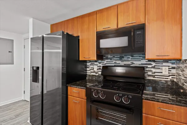 $299,000 | 300 South Duval Street, Unit 602, Tallahassee, FL 32301