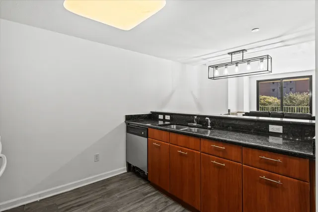 $299,000 | 300 South Duval Street, Unit 602, Tallahassee, FL 32301